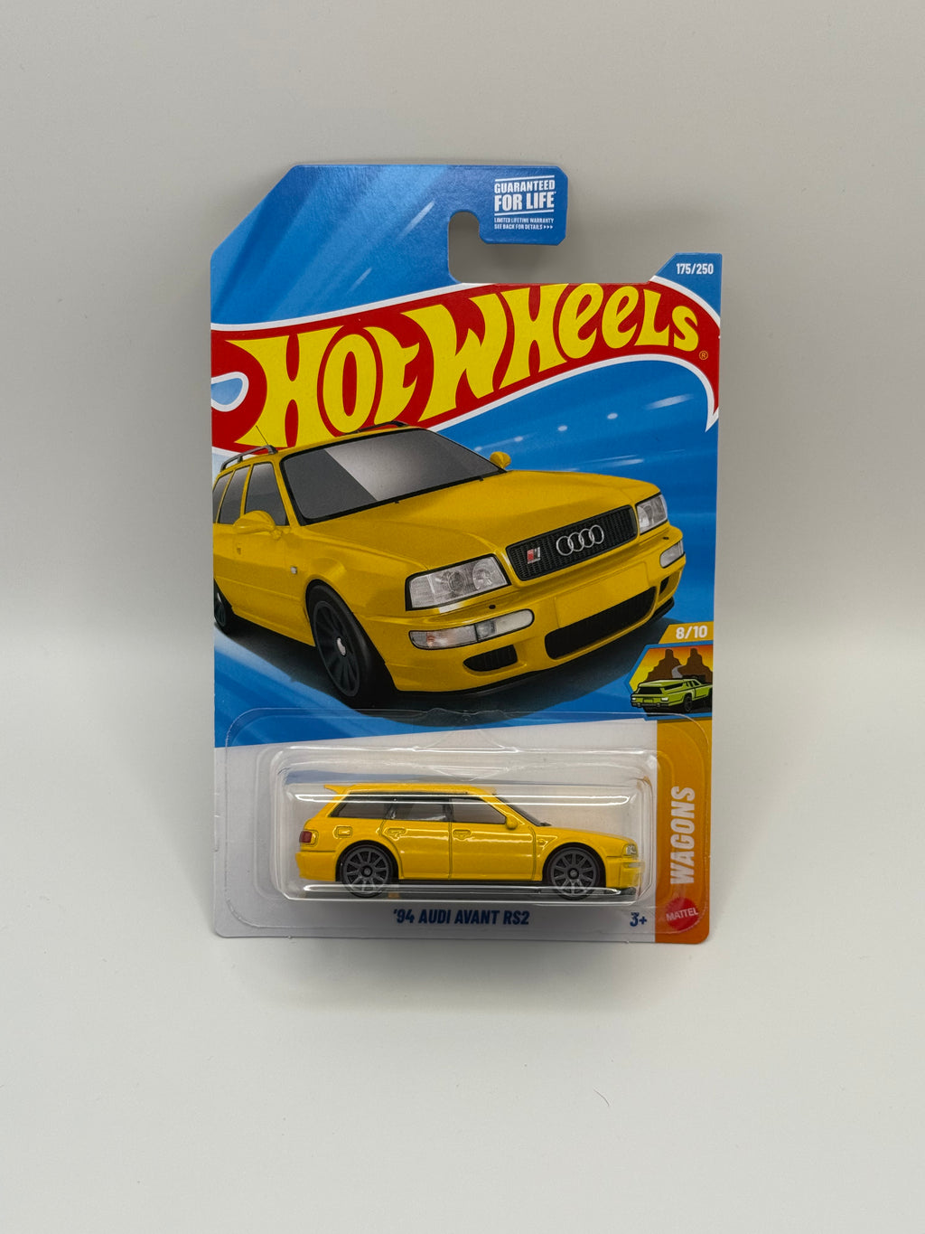 2027 Hot Wheels "A" Case '94 Audi Avant RS2